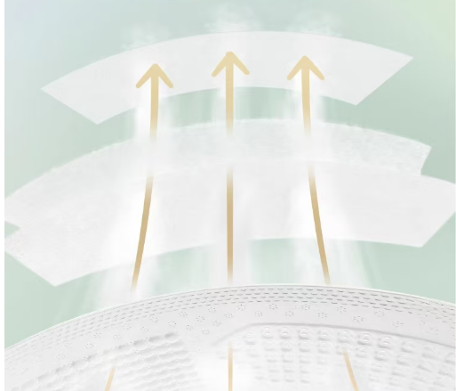 Soft, breathable hot air fiber core for fast liquid dispersion